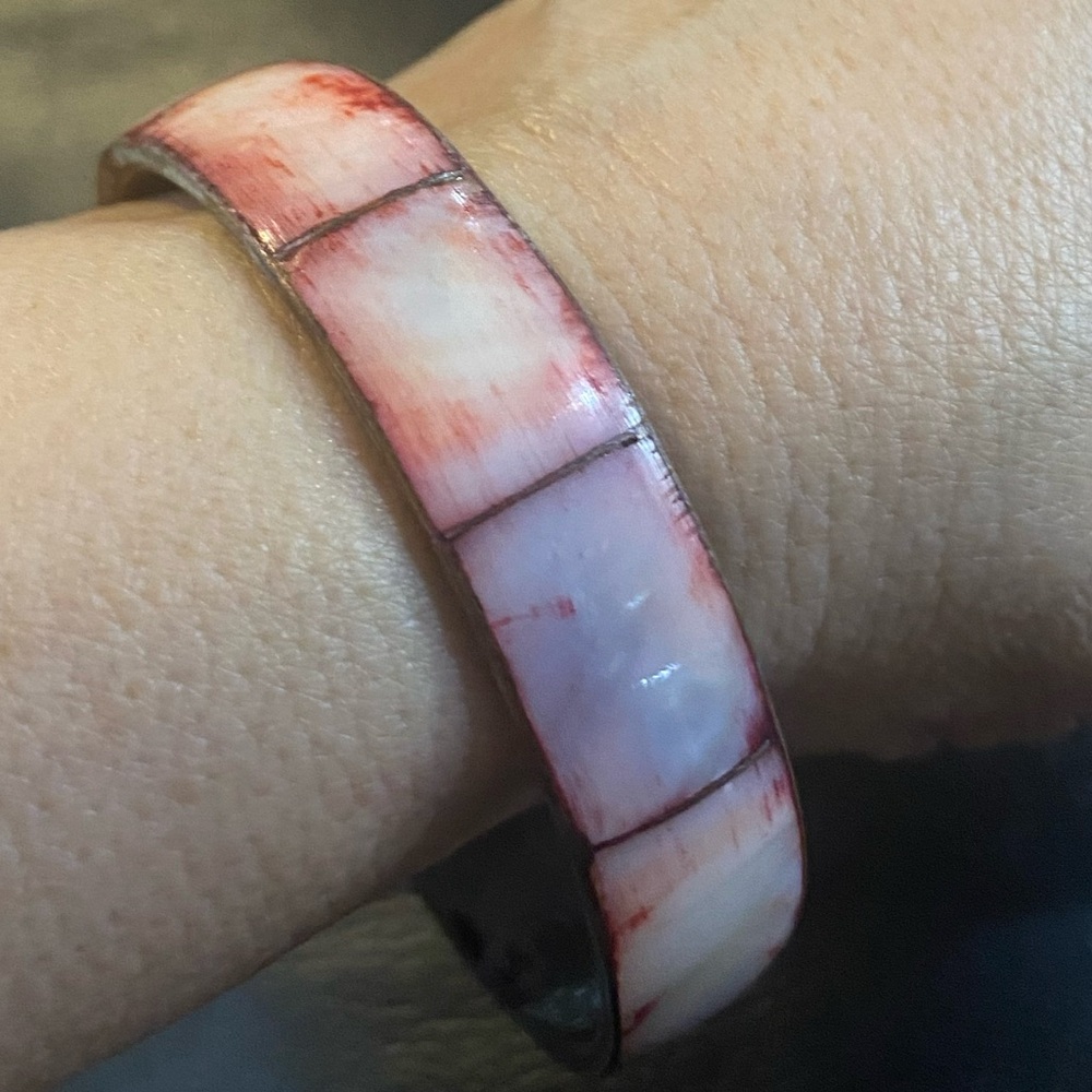 Vintage Brass Bangle Bracelet Pink Mother-Of-Pearl MOP Shell Inlay Boho Hippie